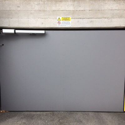 Produzione portoni di sicurezza in ferro Modena