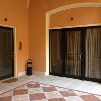 Produzione vetrine e vetrate in ferro Modena